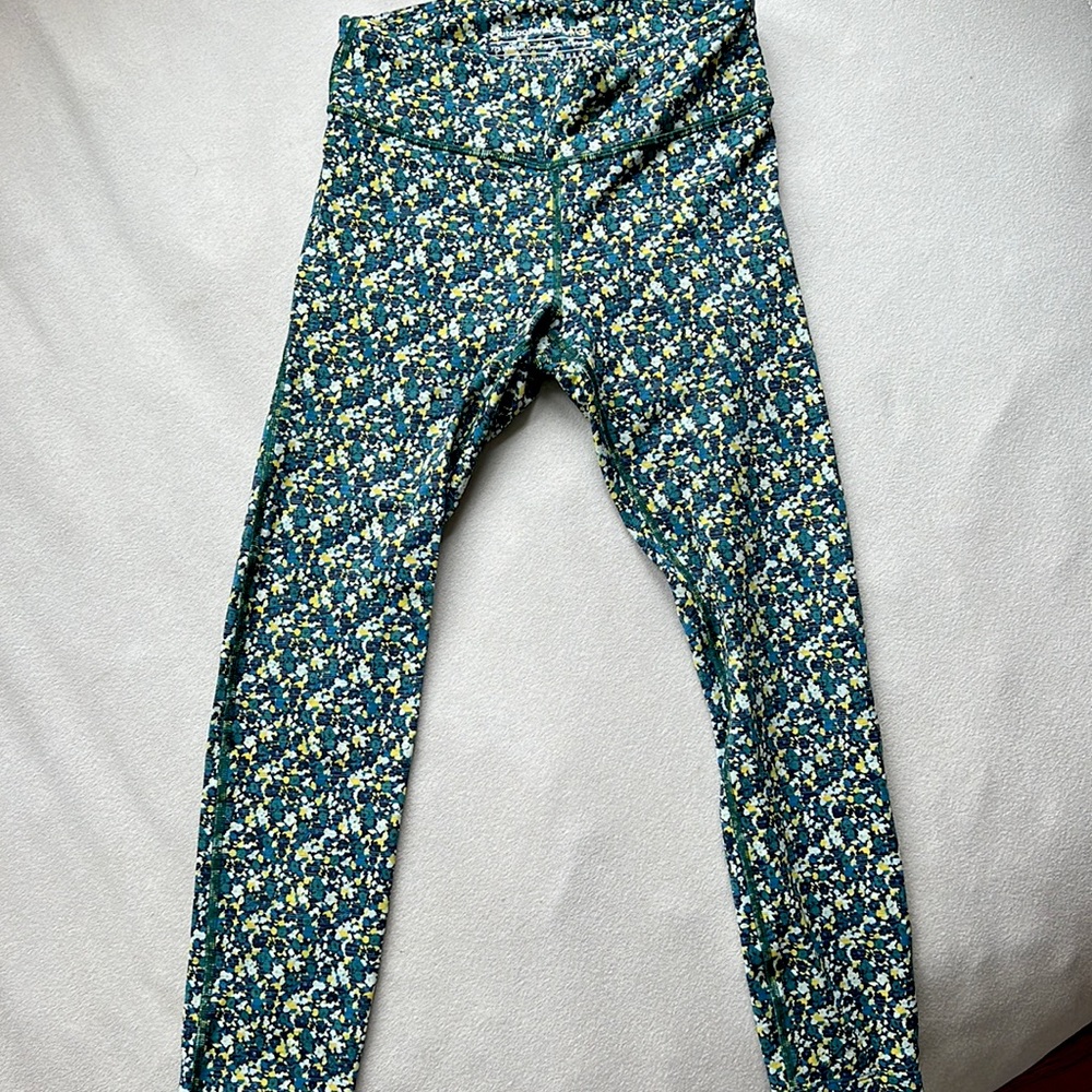 Floral print OV tech sweat leggings